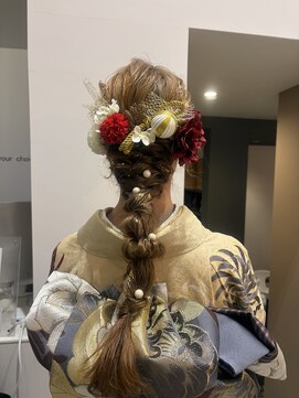 エスデザイン(es design) 成人式ヘアセット　あみおろし