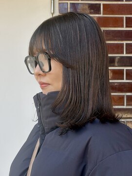 シベルバレー 横浜(sibell) ▽レイヤーカット顔周りレイヤーウルフハッシュカットオリーブ