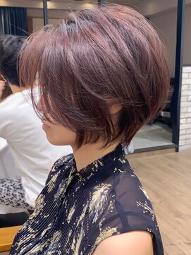 アヴァロン(AVALON) 30.40代にオススメ×前髪長め丸みとくびれショート☆