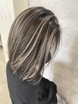 オリ(‘Oli) コントラストハイライト