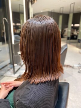 ウノプリール 西梅田ハービスプラザ店(uno pulir) 【KEN】美髪ストレート外ハネミディ