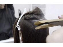 熱処理によって成分定着を促し、保湿力のあるしっとりとした、艶やかな髪へ。【戸塚/髪質改善】