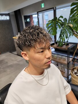ロワジール(Loisirs) ツイスパメッシュフェード