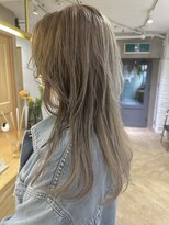 ローレン(LOREN)&nbsp;グレージュカラーミルクティーカラーインナーカラーダブルカラー