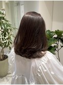 オリーブベージュ/伸ばしかけミディアムレイヤー