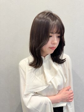 リム(Limb) オリーブグレージュ
