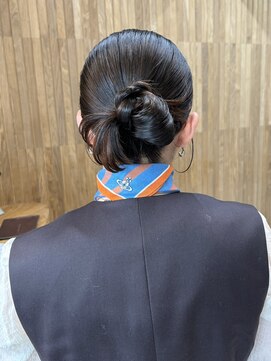 メゾンシアー(Maison Sheer) タイトヘア カチモリアレンジ