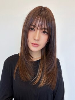 初めてでも安心！似合わせカットと透明感カラーを手軽に♪丁寧なカウンセリングと技術で理想のカラーへ。
