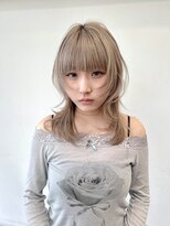 ブランコトレス 鏡島(BLANCO tres) レイヤーカット/ハッシュカット/ベージュカラー/ブリーチ