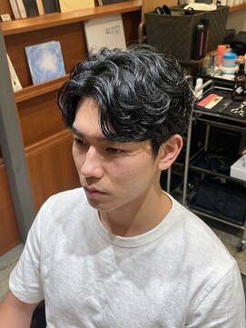 ジェットブラックキューサンロク(JET BLACK 936) 2026フェザーパーマ
