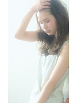 リマ(RIMA) 【RIMA】HARUKI 外国人風☆かきあげたラフな毛束感とAsh カラー