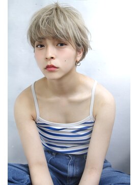 ブラン 梅田(Blanc) 【Blanc】外国人風スモーキーグレージュ＿ショート