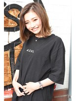 ラビス クローバー(Lovis clover) 切りっぱなしロブスタイル