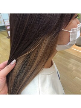 アパルトメント ジェシカ(l'appartement de Jessica) ベージュイヤリングカラー