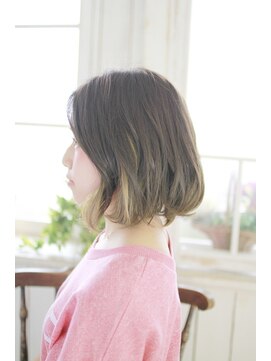 オティアプラスエヌ(OTTIA+n) 20代・30代・40代　女度高め外国人風ボブ 【松山】