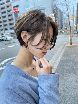 イオエ(ioe) イメチェン/外ハネボブ/ワイドバング/ブルーブラック/美髪