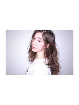 アディクト(Addict) くすみベージュ×レイヤーカット