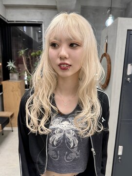 テトヘアー(teto hair) ブロンドヘアーオシャレミディアムレイヤースタイル