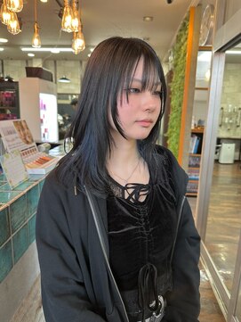 グローバルヘアー バランス(global hair BALANCE) 10代20代/レイヤーカット/イヤリングカラー/インナーブルー