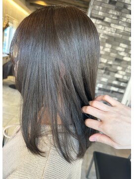 プリームヘアーホワイト(Pleame hair WHITE) オリーブグレージュ