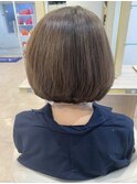 30代40代50代60代絶壁解消前髪あり小顔前下がり丸みショートボブ