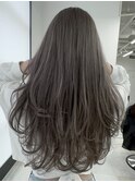 レイヤーカット×明るいけど暗いグレージュカラー