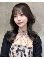 ベル 新宿(Belle) 韓国ヘア 大人ヘア グレージュ 暗髪 レイヤーカット