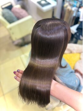 ユーフォリア 新宿店(Euphoria) 柔らかブラウンカラー/艶髪/グレージュ