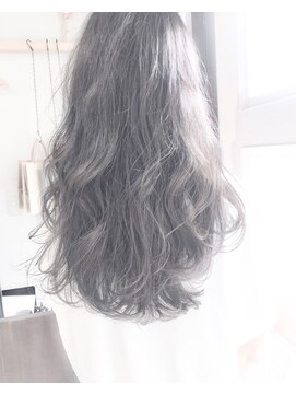 ヘアーアンドアトリエ マール(Hair&Atelier Marl) 【Marl外国人風カラー】ラベンダーグレージュのふんわりロング