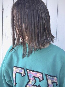 クロックレス (CLOCKLESS) オモカル　×　前下がりボブ