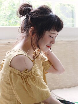 ウクラ バイ レシッド 池袋(uchla by rcid) 抜け感たっぷり☆ゆるセミロングのお団子アレンジ