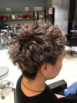 モードケイズ 西宮(MODE K's) 大人かわいい/西宮/小顔/ハンサムショート/きりっぱなしボブ