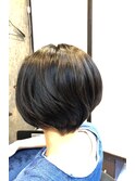 ショートボブ