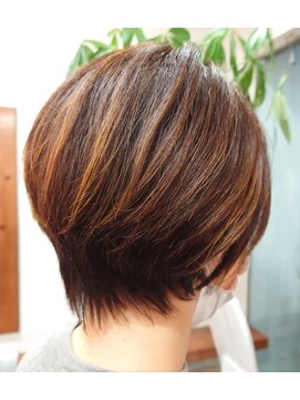 ルカヘアー(Luca hair) グラデーションボブカット＆デザインハイライト＋白髪ぼかし