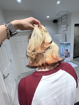 イリス 栄(Iris) blond × orange × black