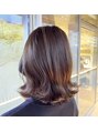 ルララドゥ オリーブベージュとグレージュのハイライトです