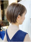 【mee.】透明感カラー　耳掛け束感ショート