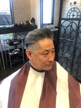 ヒロザバーバー(HIRO THE BARBER) コームオーバー