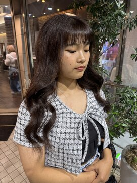 ヘアーアンドメイク ビス(HAIR&MAKE bis) ブリーチを使わず複雑履歴から出来るだけ明るく【山崎ほのか】