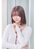 ミディアムボブ　大人可愛い切りっぱなしボブ