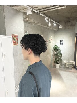 ドアホワイト(door white) ラフ感が好きな方におすすめスパイラルパーマ