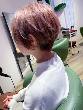 ヘアースパリゾート リアン 燕三条店(Lien) ピンクベージュ_ショート＿ハイトーン