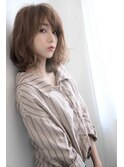 ☆くびレイヤーエモージュデザインカラーシルキーベージュミディ