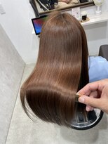 ラナ(Lana)&nbsp;【Lana】美艶髪アイスモカベージュ　艶髪　髪質改善カラー