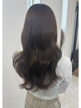 ビビバイベル(BiVi by BHEL) 桑名ロングレイヤーカットハッシュカット透明感カラー重めロング