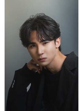 ネイビー 表参道(NAVY) フェザーショート初パーマおすすめ