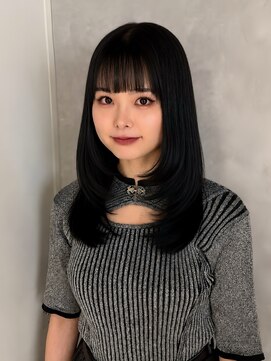 モク(mok) ◯暗髪でも重たくならない！レイヤーカット
