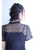 ボブヘアでもねじってあげれる簡単アレンジ