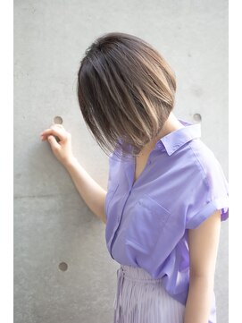 ノイン(noine) トレンドカラーのパープルをお洒落に取り入れる初秋の着こなし。