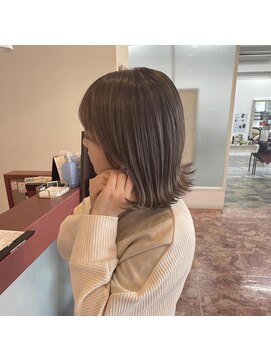 ムエベ(MUEBE) 切りっぱなしボブ＋スペシャルハイライト